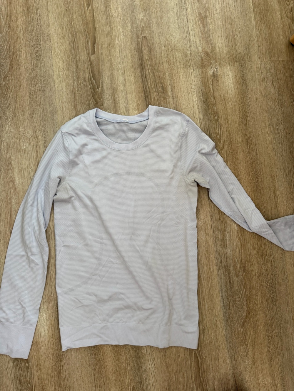 Women’s long sleeve Lulu top